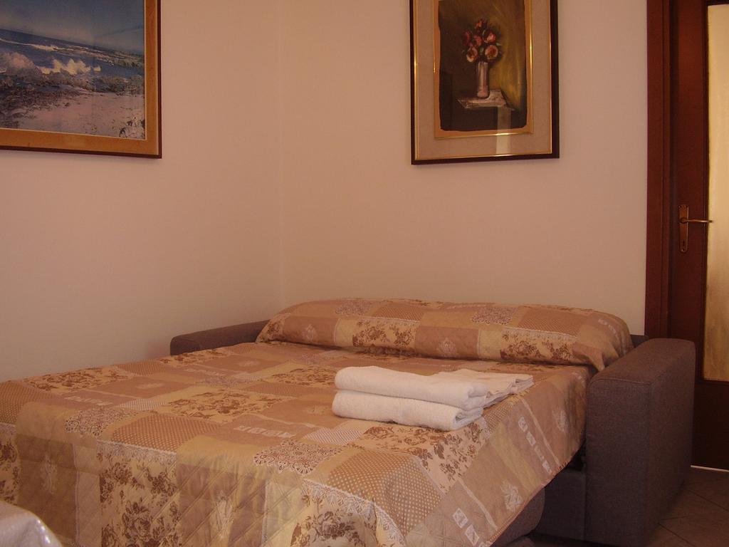 Jean Home Γκαλλαράτε Εξωτερικό φωτογραφία